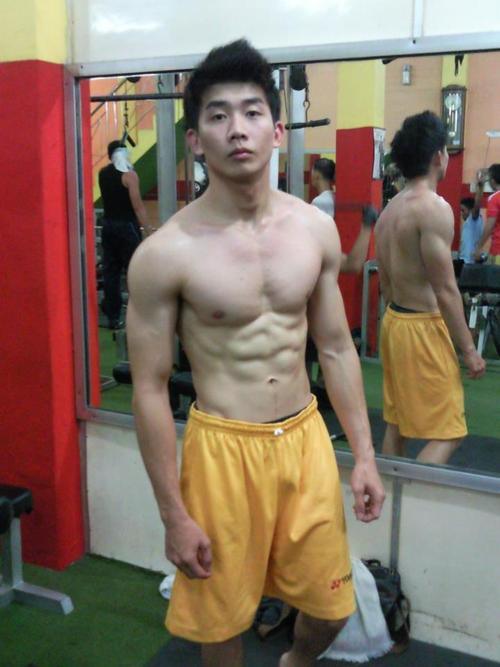 ต้องหลายรูปแล้วคัดเน้นๆ ใช่ไหมถึงจะยอมดู 743