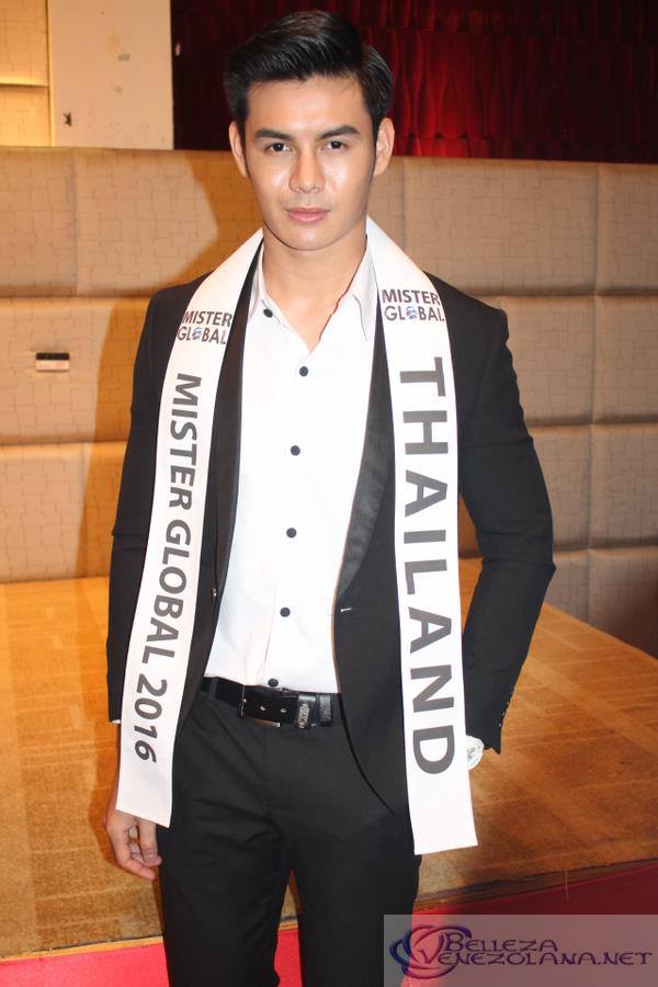 เชียร์แบล็ค Mister Global Thailand กันคะ งานดี งาน(น้ำ)เดิน