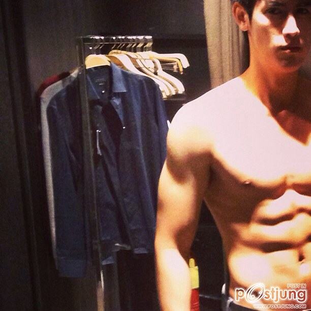 นักแสดงชายรูปหล่อเซ็กซี่น่าหมายปอง 820