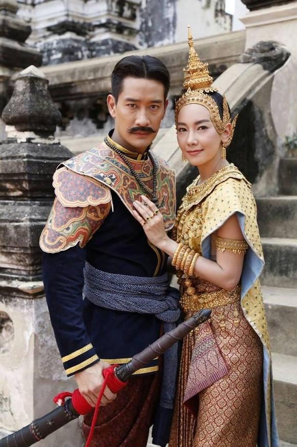 ป้อง ณวัฒน์