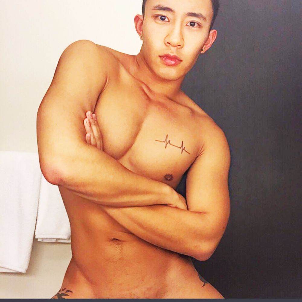 ถอดโชว์เรือนร่าง 1112