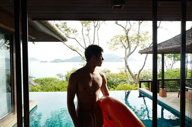 หล่อแซ่บเวอร์! “ม่อน ธนัชชัย” น้องชาย “มิ้นต์ ชาลิดา” โตเป็นหนุ่มหุ่นล่ำเซ็กซี่ขึ้นเป็นกอง!