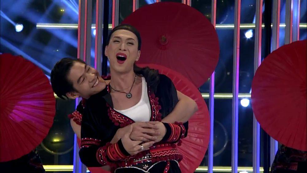 กานต์ - กษิดิ์เดช หงส์ลดารมภ์ (Sing Your Face Off - 12 Sep 2015)