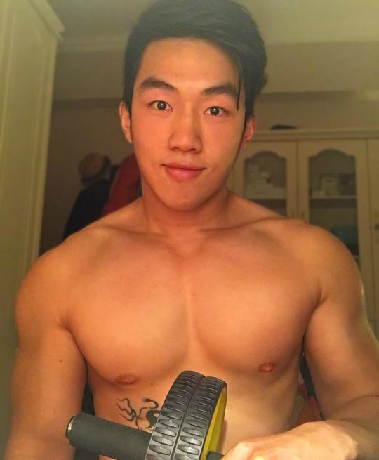 ถอดโชว์เรือนร่าง 1168