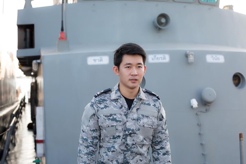 แพ้ทาง คนในเครื่องแบบ