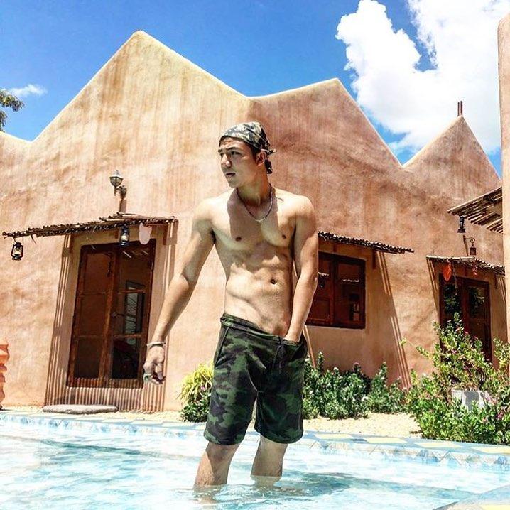 เซ็กซี่มากหล่อแซ่บมากก จาก ig: posterguys_official