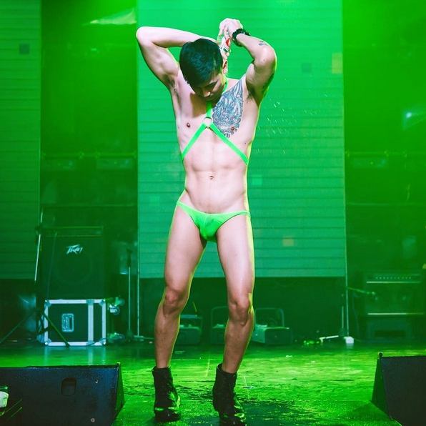 ยิ่งดูยิ่งเสียว! ส่องนายแบบหนุ่มจาก Fake Club The Next Gen