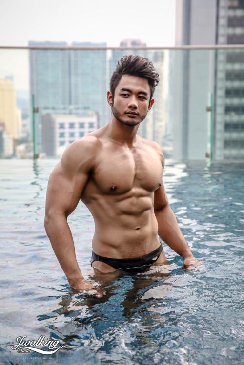 ถอดโชว์เรือนร่าง 1259