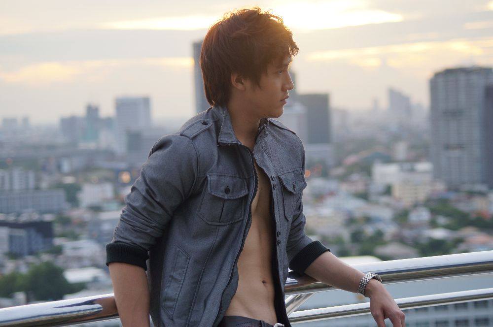 แมน ปิฏก อยู่มั่นธรรมา ดาราหนุ่มหล่อ มศว. ว่าที่ครูพละ