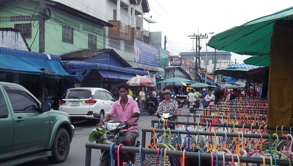 ตลาดนัดวันศุกร์ เช้า ที่จันดี(ภาคใต้)