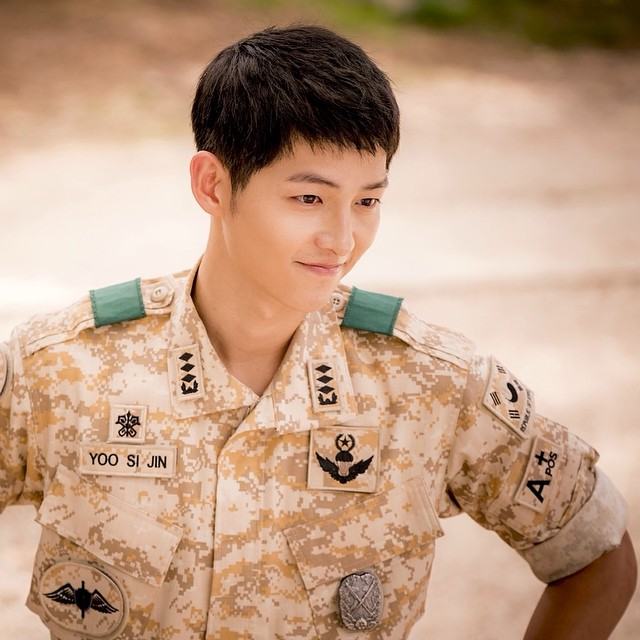 มโนบ่ายอ่อนๆ กับวีรบุรุษในเครื่องแบบ