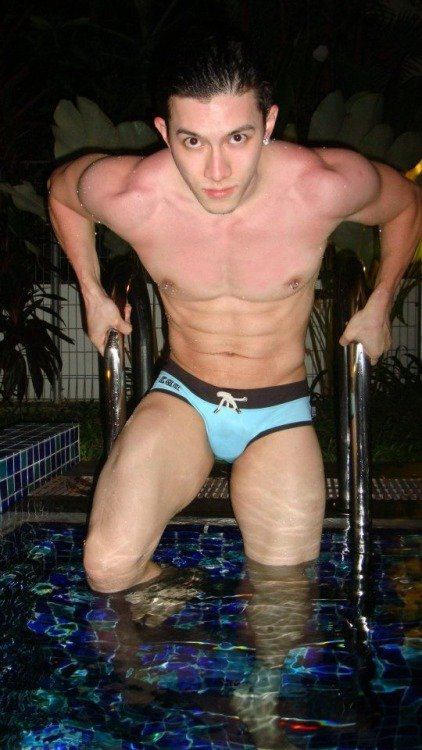 รัว  ตาดีได้ตาร้ายเสีย 986