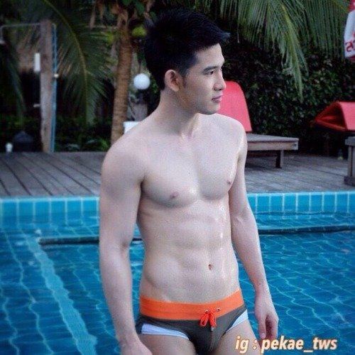 รัว  ตาดีได้ตาร้ายเสีย 990