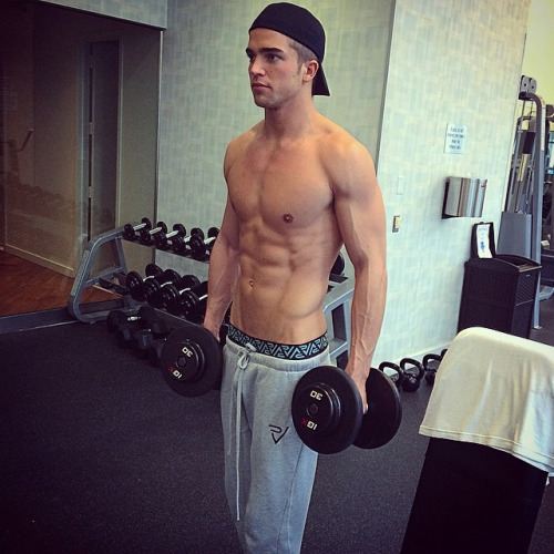 หนุ่มล่ำไหมคะ