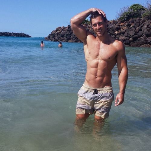 หนุ่มล่ำไหมคะ