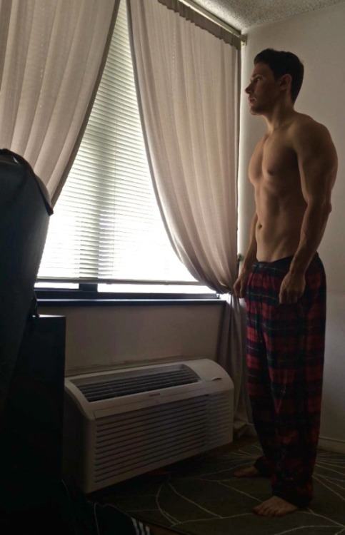 หนุ่มล่ำไหมคะ