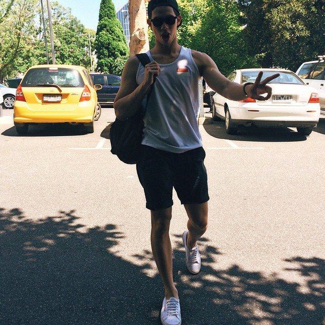 เชิญเลือกเลีย 1,038