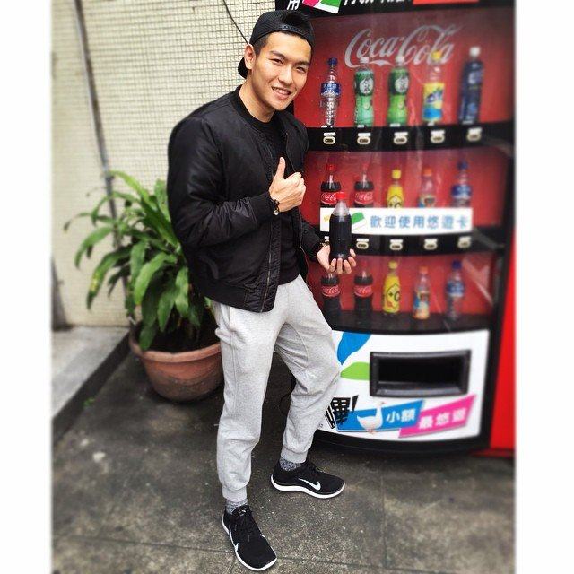 เชิญเลือกเลีย 1,038