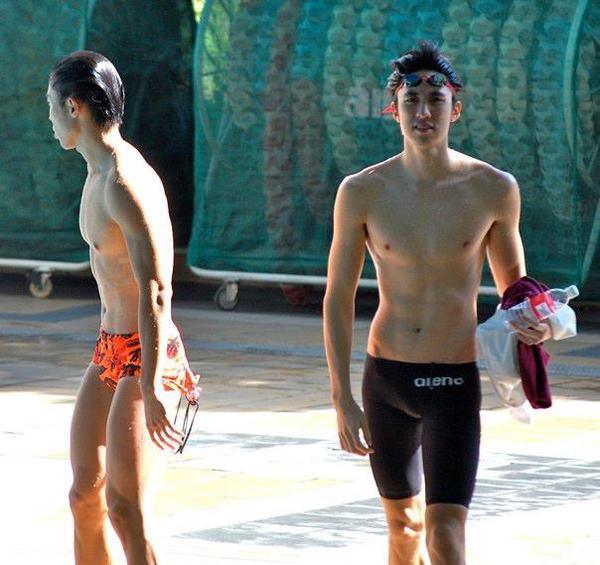 อร่อยไปเลย 1,040