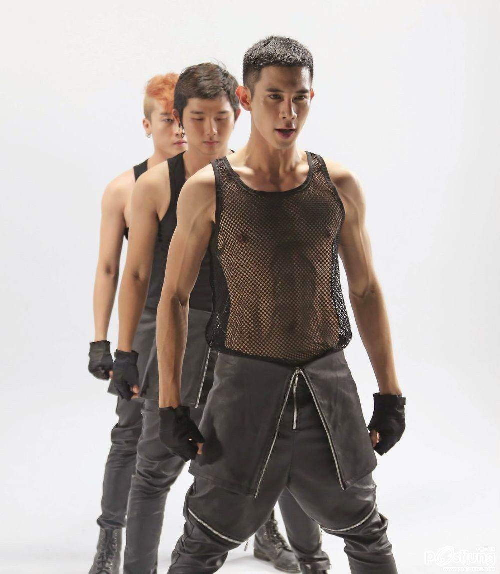 ต่อ  เซ็กซี่  1,051