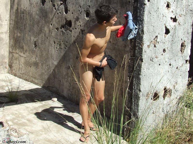 Charming Young Sexy 38 หนุ่มวัยรุ่นไม่ยอมแพ้ ยกพวกพร้อมความใส เต่ง ตุง มาสมทบ