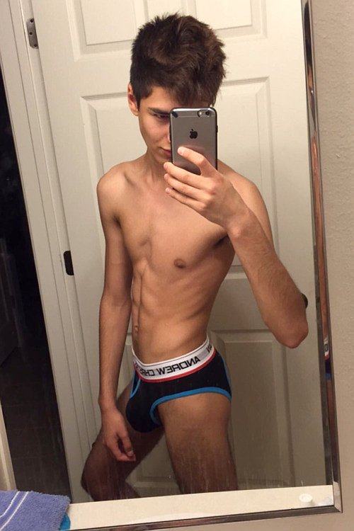 Hot guy in underwear 157