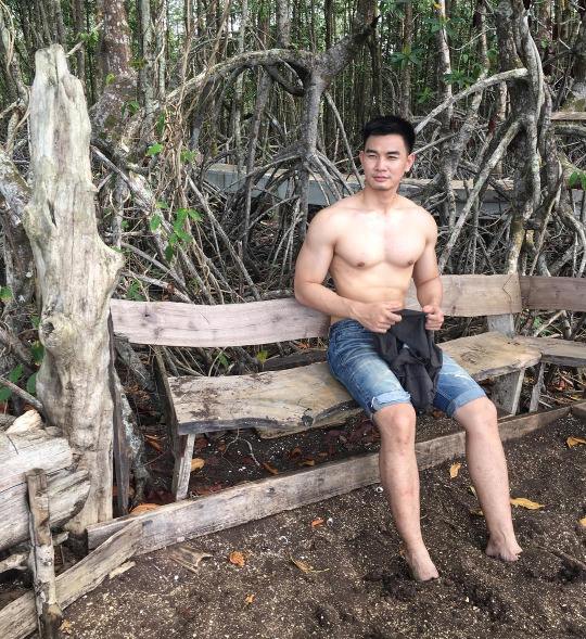 จิ้มๆเลียๆ