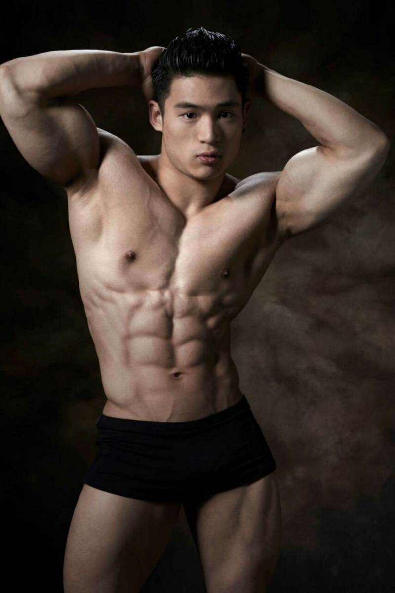 Sexy Asian Guys