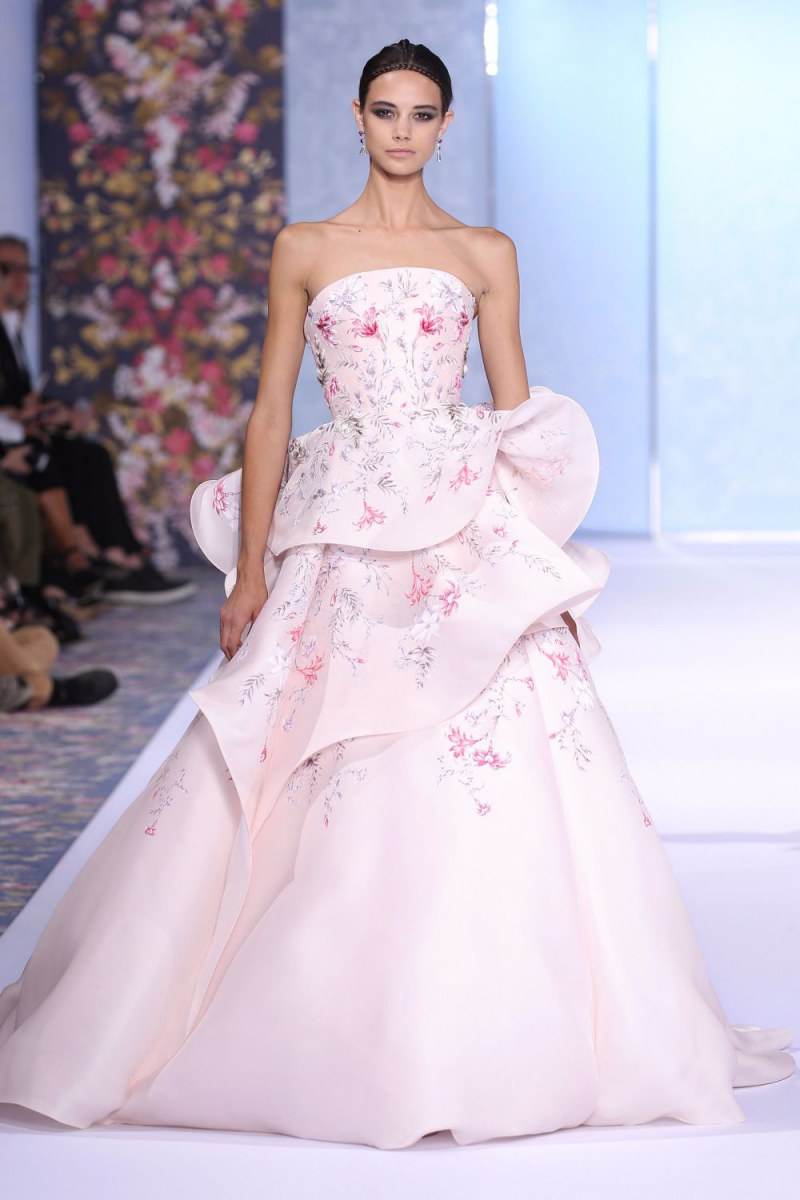 Ralph & Russo คอลเลคชั่น ฤดูใบไม้-ร่วงฤดู​​หนาว