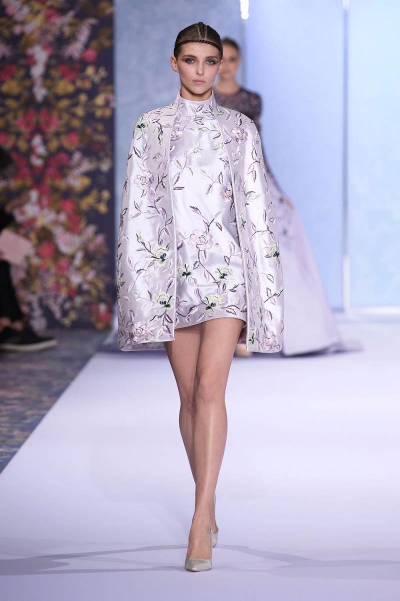 Ralph & Russo คอลเลคชั่น ฤดูใบไม้-ร่วงฤดู​​หนาว