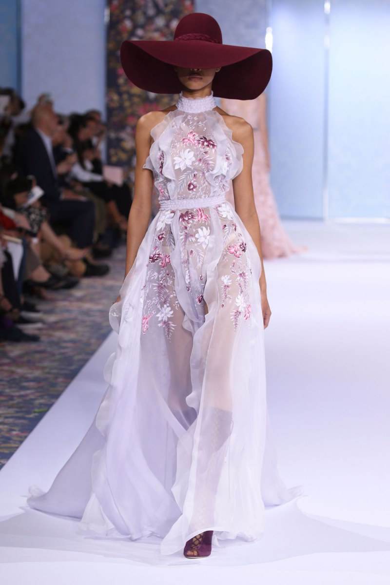 Ralph & Russo คอลเลคชั่น ฤดูใบไม้-ร่วงฤดู​​หนาว