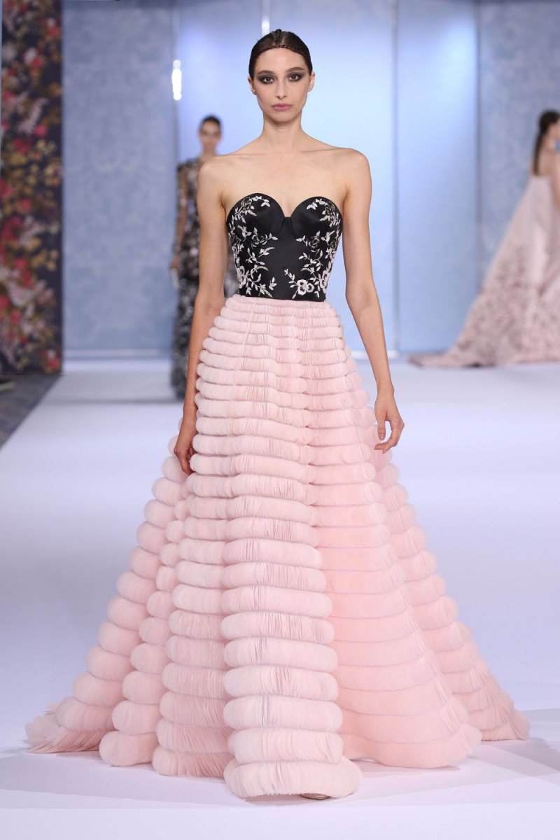 Ralph & Russo คอลเลคชั่น ฤดูใบไม้-ร่วงฤดู​​หนาว