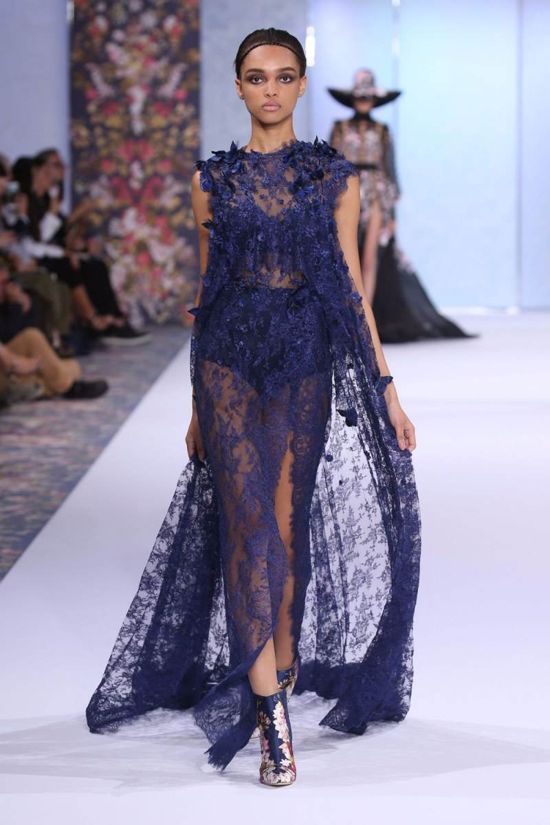 Ralph & Russo คอลเลคชั่น ฤดูใบไม้-ร่วงฤดู​​หนาว