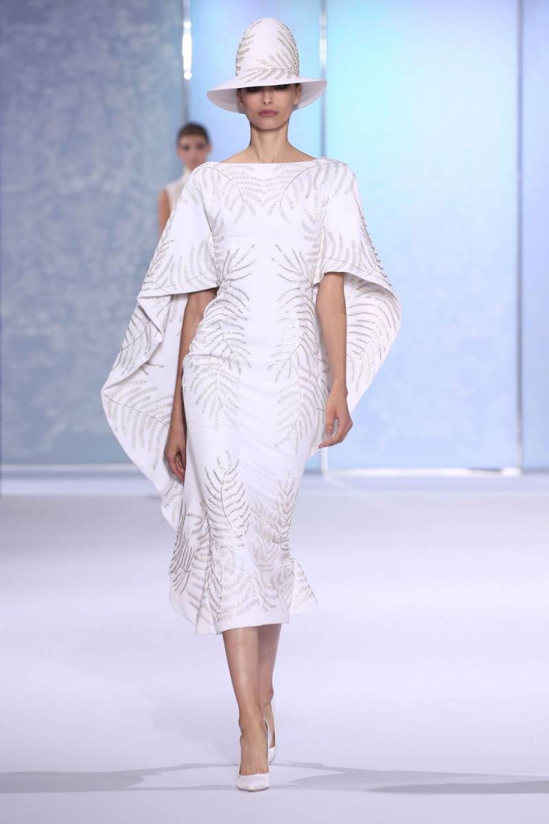 Ralph & Russo คอลเลคชั่น ฤดูใบไม้-ร่วงฤดู​​หนาว