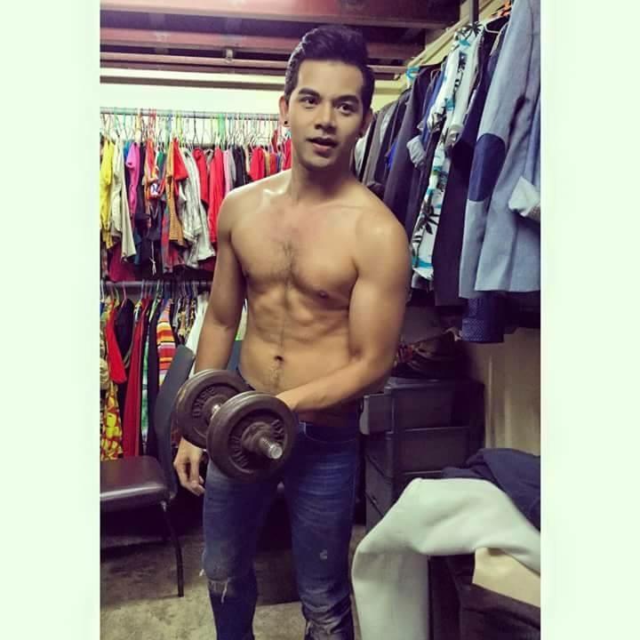 วันใหม่ 1,212