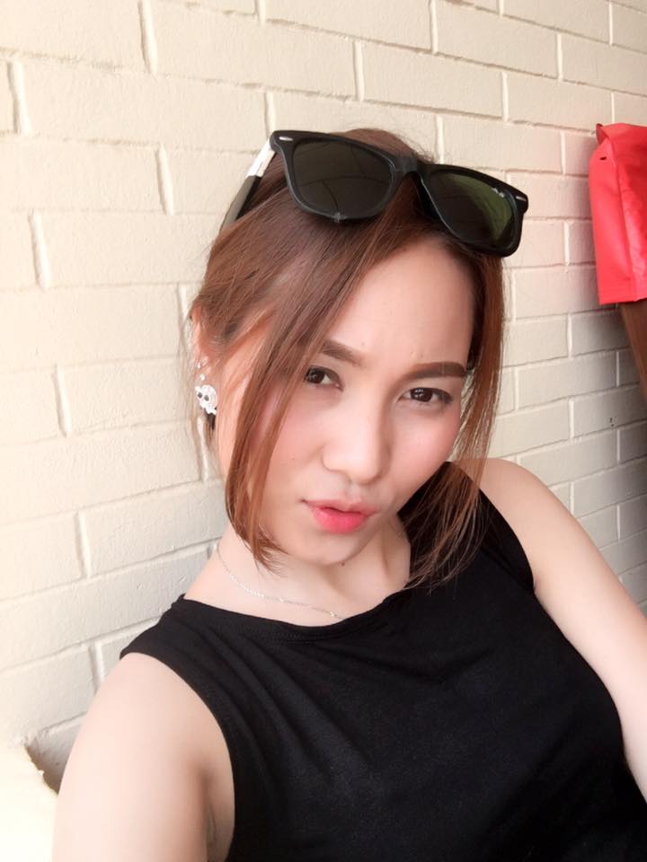 บุ้ย สาวน่ารัก Sexy มีเสน่ห์ Facebook: Vj Saifar