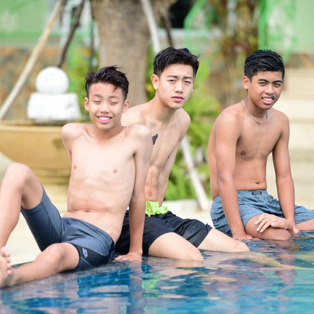 ผู้ชายพาเพลิน 4