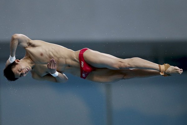 เฉิน อ้ายเซิน นักกีฬากระโดดน้ำชาวจีน ขอปั่นใจไปเชียร์น่ะ แซ่บมากกก