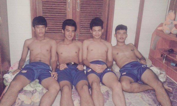 2 iN 1 No.39 แซ่บกันสองคน ปะทะ แซ่บเป็นหมุูคณะ