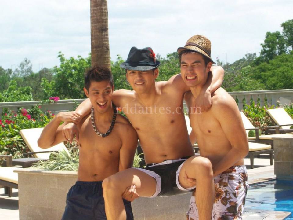 Zaab..! Handsome PoWer 39 คนหล่อขอเยที ฉีดน้ำใส่ตัวด้วย