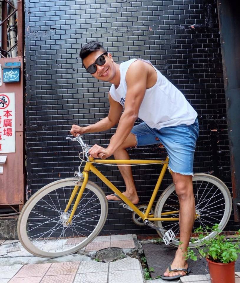 หุ่นดีนมเด้ง002