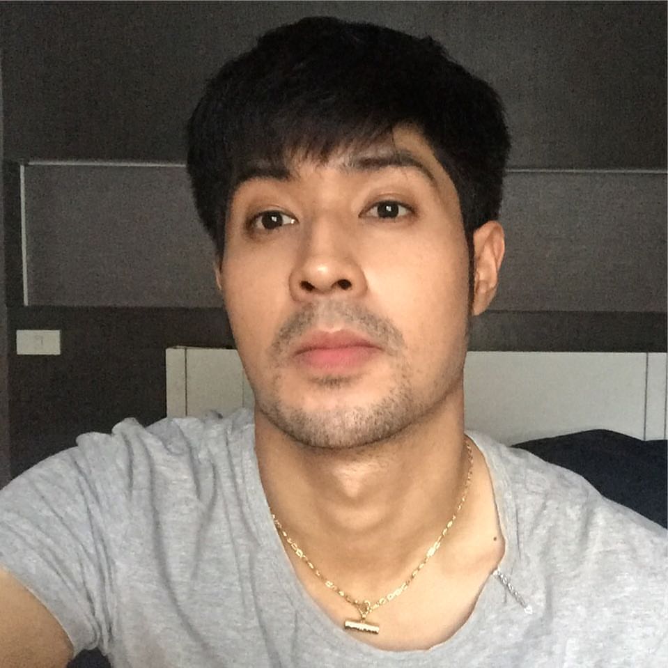 หล่อจนอยากได้...****ชายในไอจี