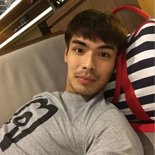 แมงมุมขยุมหัวใจ" อิอิ