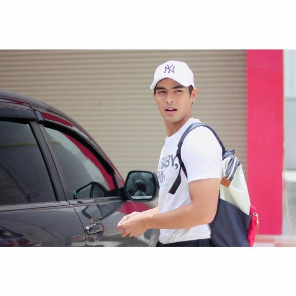 แมงมุมขยุมหัวใจ" อิอิ