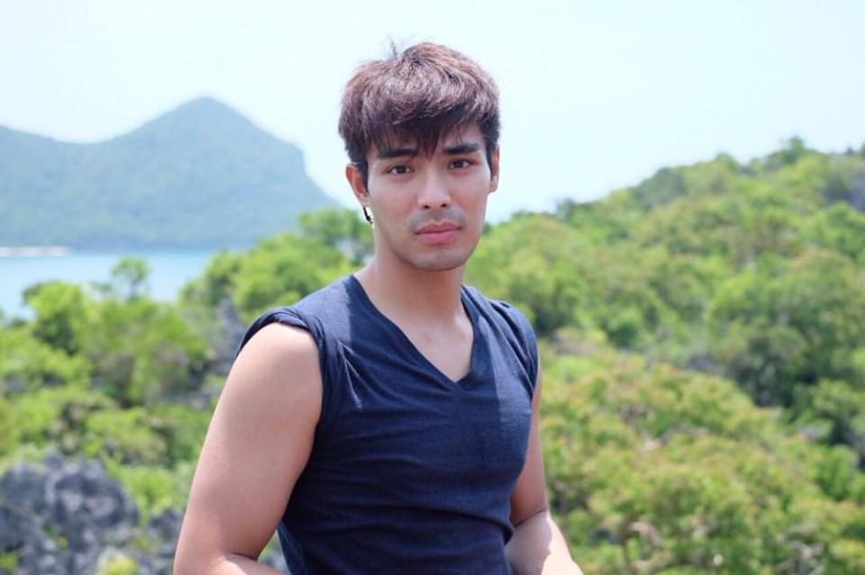 แมงมุมขยุมหัวใจ" อิอิ