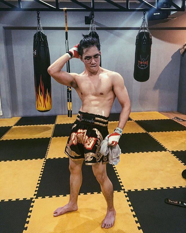 ย้อนชม "เชฟแดช" วิคเตอร์ - ชัชชวิศ U-Prince คนใหม่ นุ่มนวลแต่แข็งแรง!