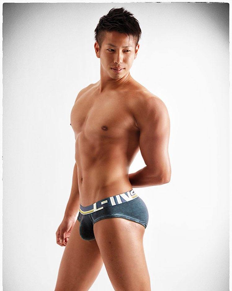 เเค่เกงในก็พอเเล้วนะ ญี่ปุ่นเเซ่บมากกก