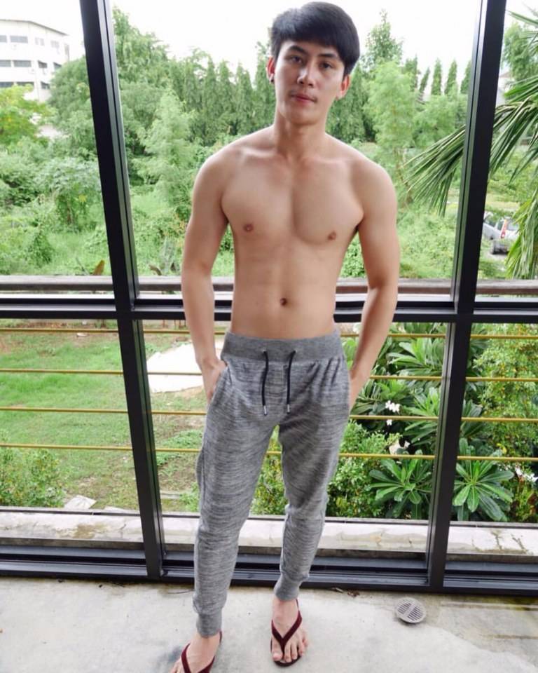 ผู้ชายพาเพลิน 4