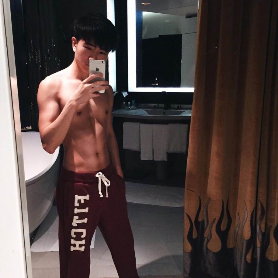 ผู้ชายพาเพลิน 4