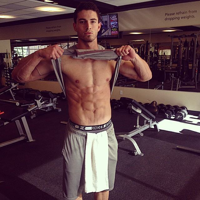 ผู้ชายพาเพลิน 4